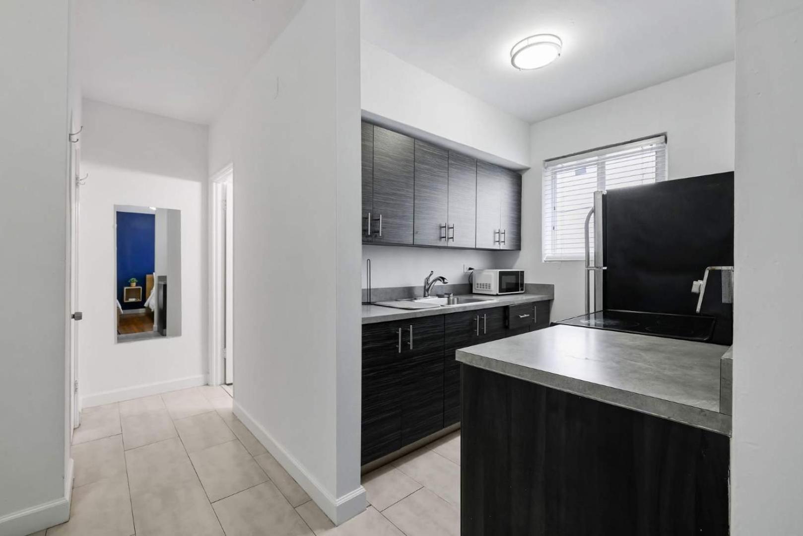 Studio Haven Miami Beach Steps To Sand Екстериор снимка